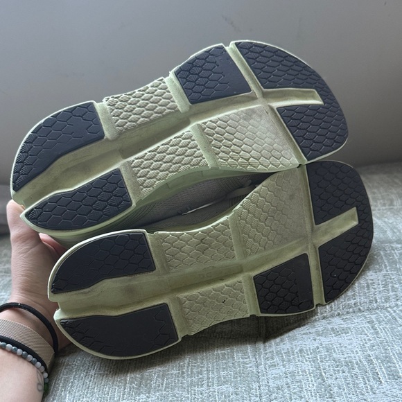 On Running Women's Athletic Shoes - White and Light Green - Picture 5 of 6